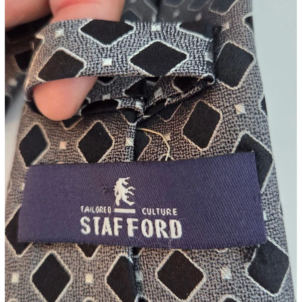 STAFFORD Geometric Men's 100% Silk Necktie - Black, Gray and White - Keeper Loop